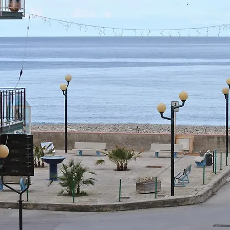 Vite Di Giada Reitano (Messina)